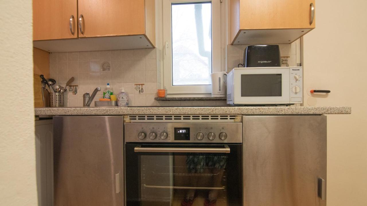 Small-Comfy Guest House In Donaustadt Garden - Not Shared! Vienna Esterno foto